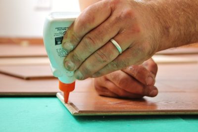 When to Use Woodworking Glue